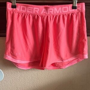 Under Armour Womens Vibrant Slightly Coral More Pink Gym Athletic Shorts Medium